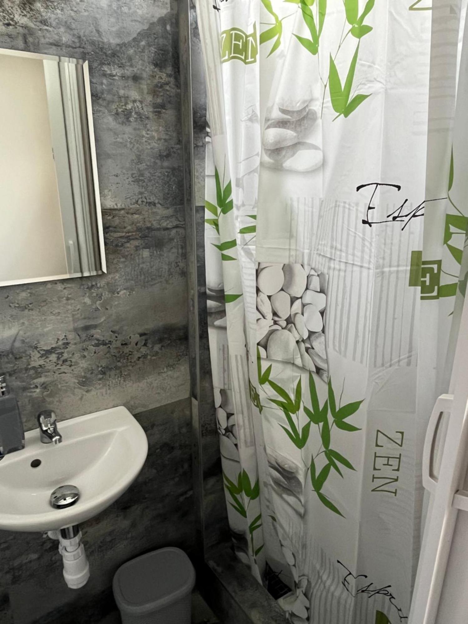 Lilla Motel Hegyeshalom Dış mekan fotoğraf